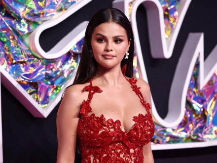 Selena Gomez pronta per ritirarsi dalla musica: un ultimo album prima dell'addio